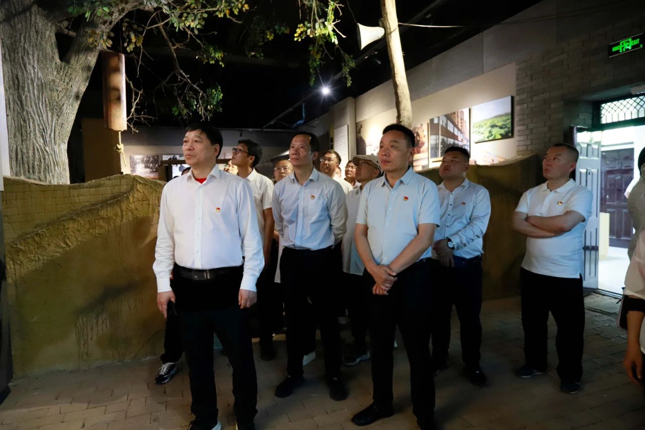 砥砺初心使命，汲取奋进力量丨千亿平台（中国）乳业集团党委组织开展学习“焦裕禄精神”主题党日活动